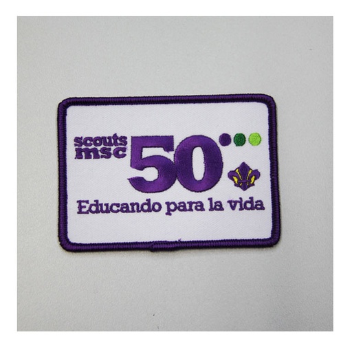 Insignia 50 años Educando para la Vida